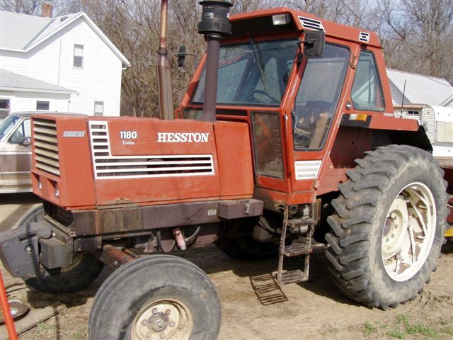Hesston 1180