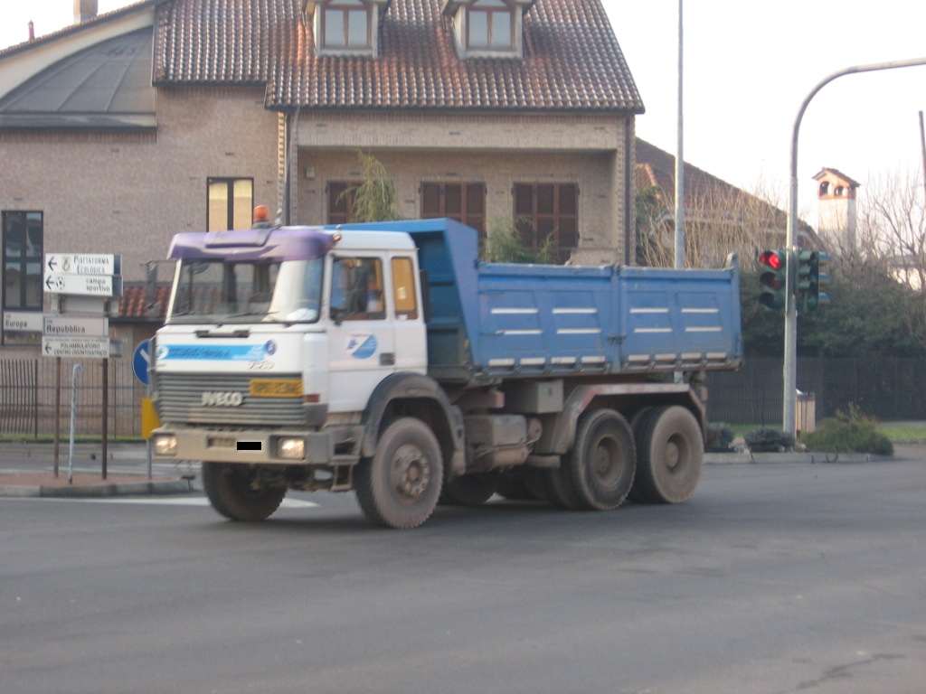 Iveco 330-36 Cozzaglio Fabrizio