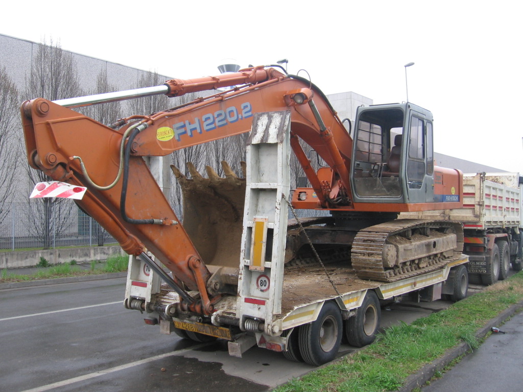 Fiat Hitachi FH220.2