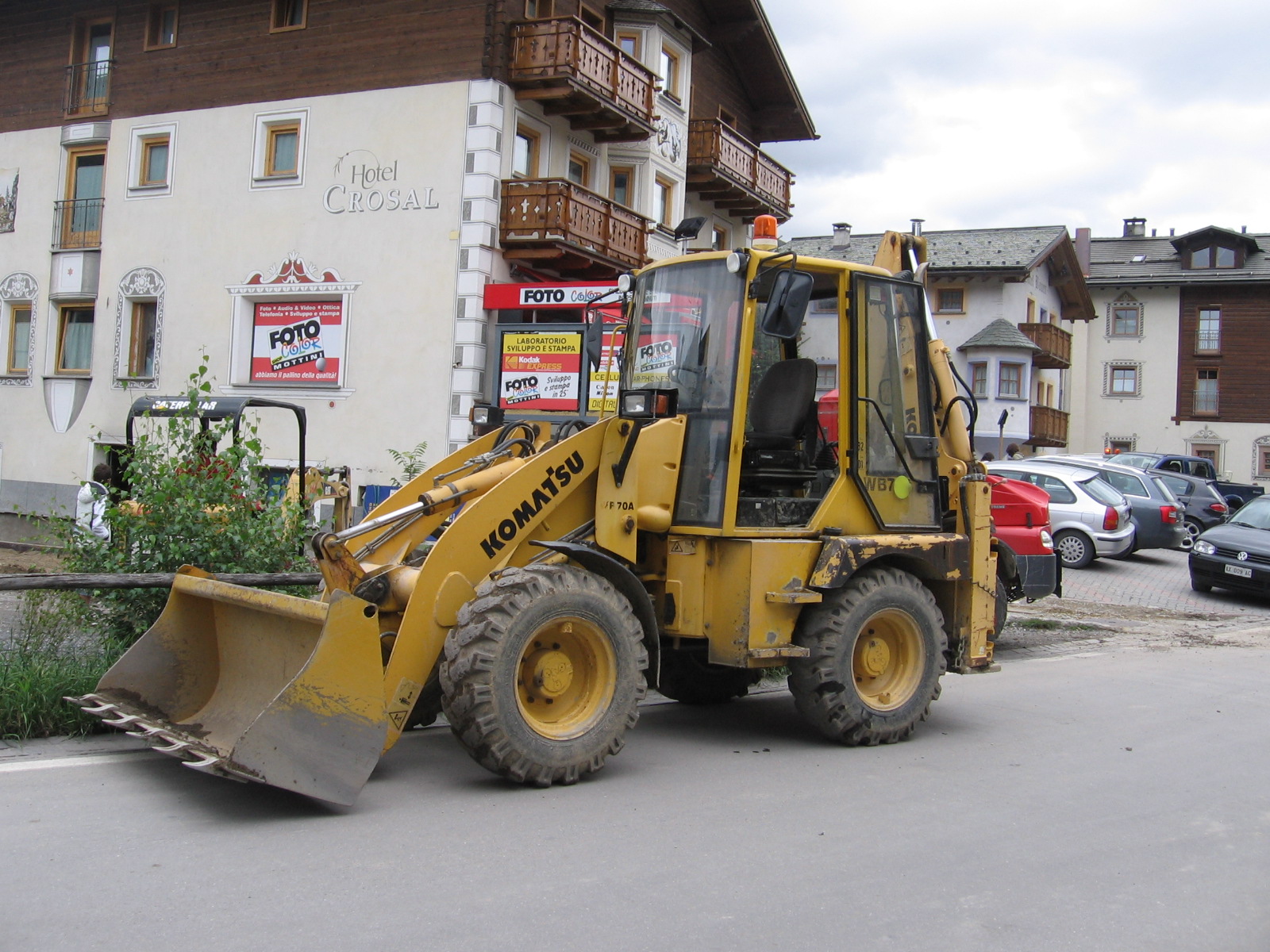 Komatsu WB70A