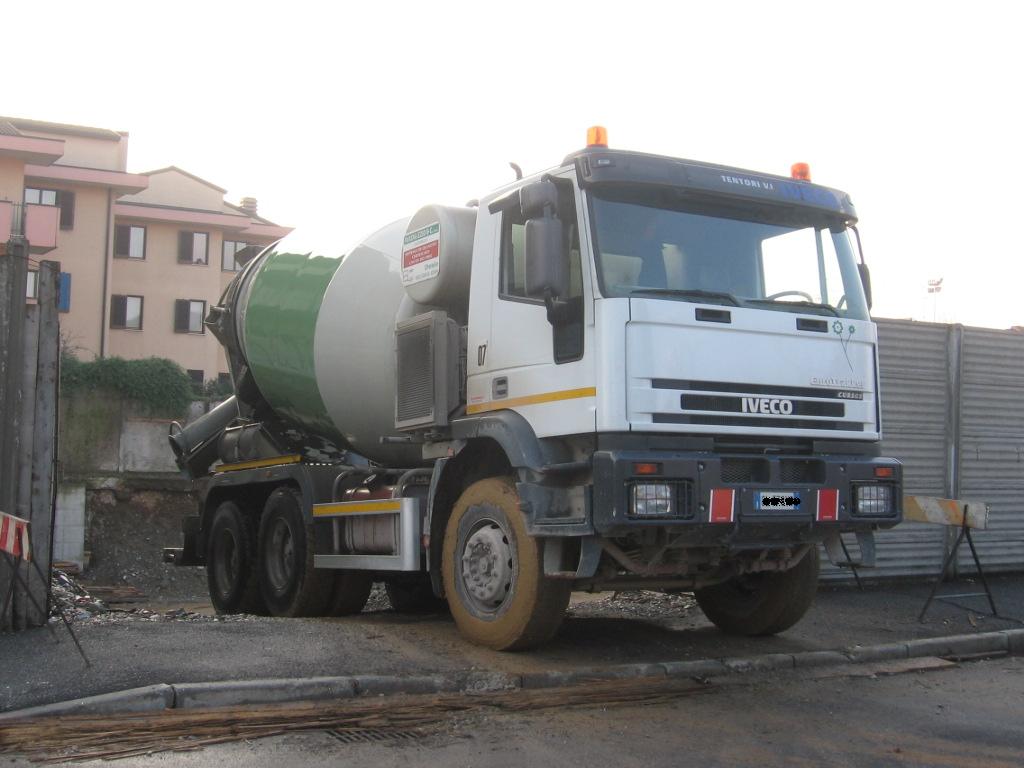 Iveco Eurotrakker Cursor 380E35 Farina