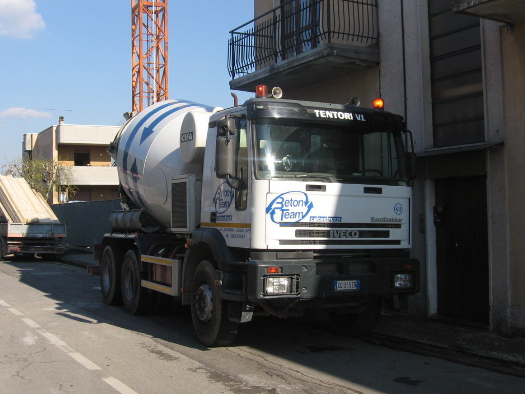 Iveco 380E35 Beton Team