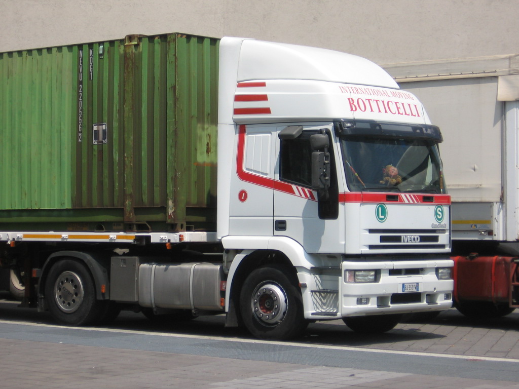 Iveco Eurotech 440E43