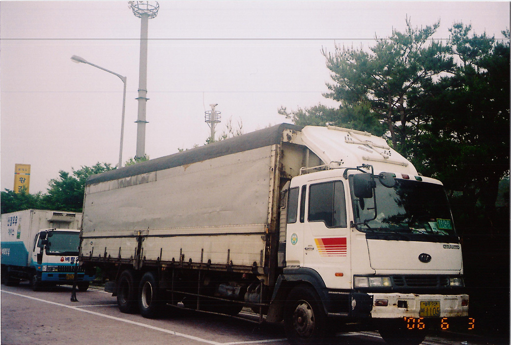 ASIA GRANTO Wingbody truck