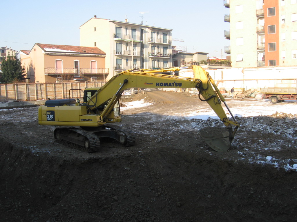 demolizione e nuova costruzione via Cavallotti Muggiò