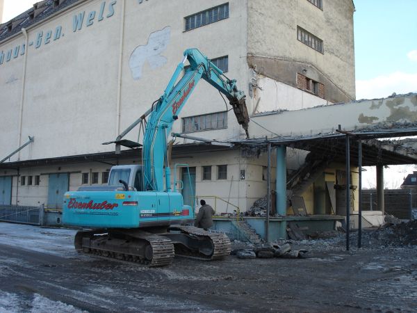 kobelco
