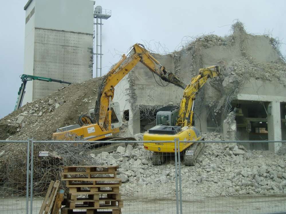 NH 175 e Liebherr 934