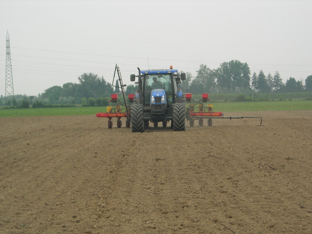 new holland ts135a