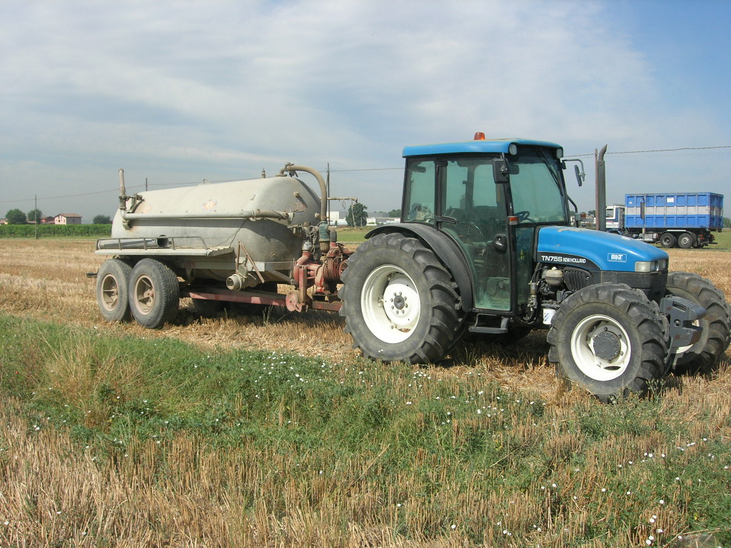 new holland tns75
