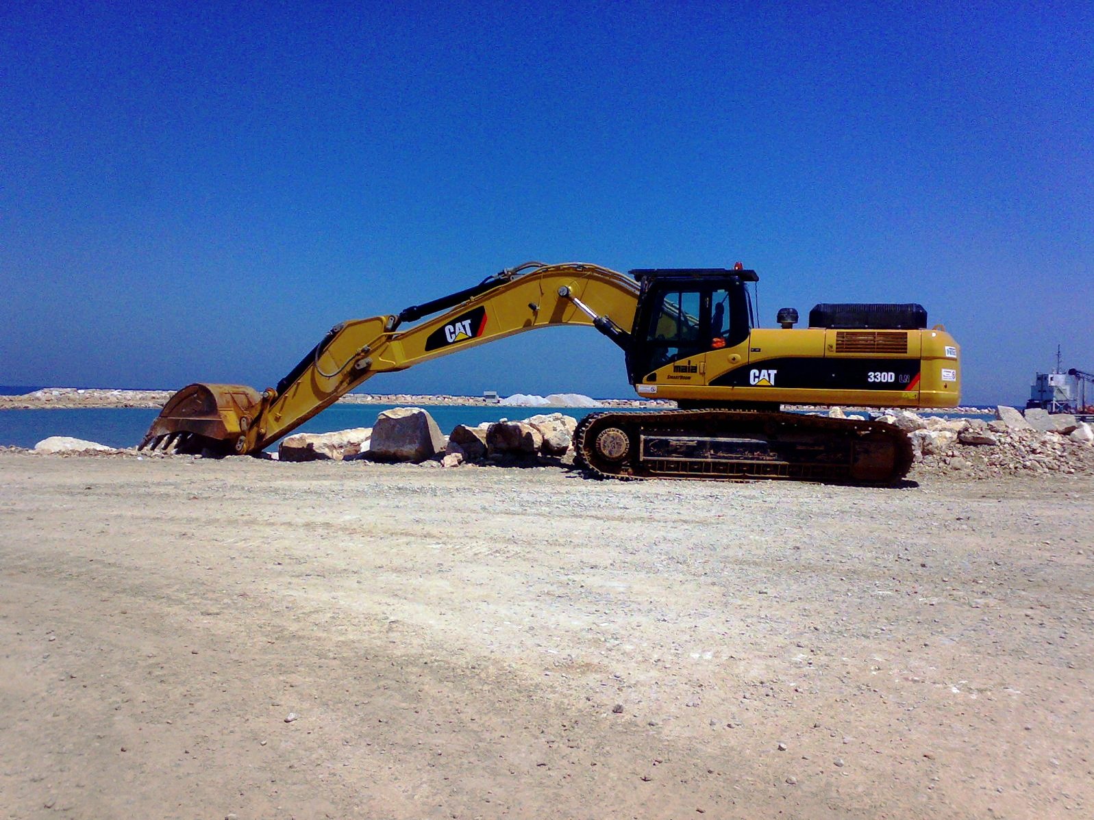 CAT 330D