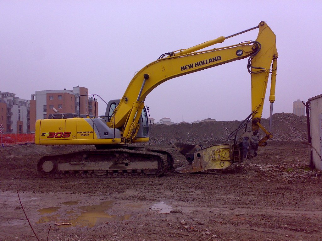 New Holland E305