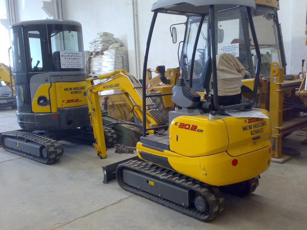 New Holland E20.2SR
