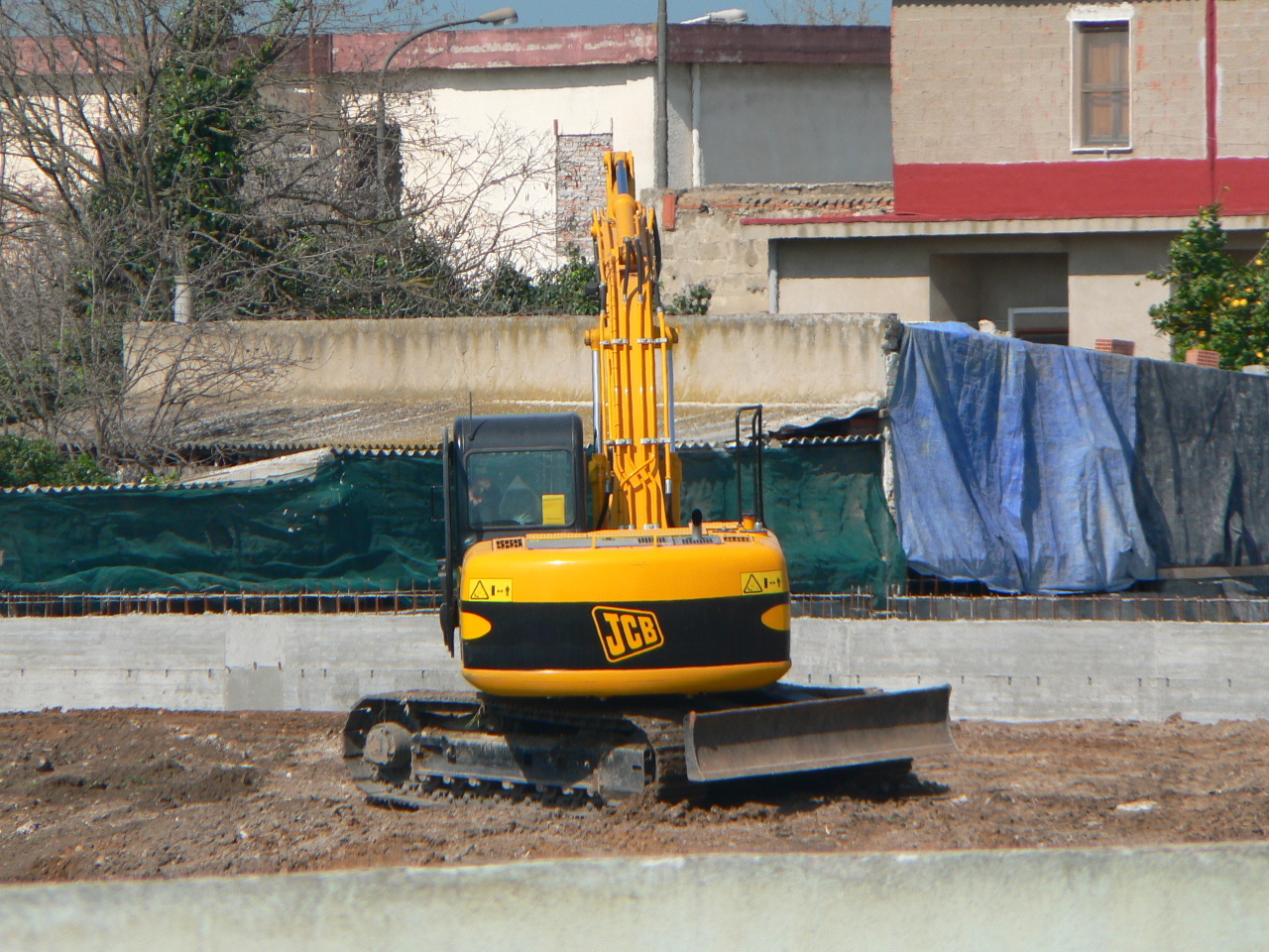 JCB JS130