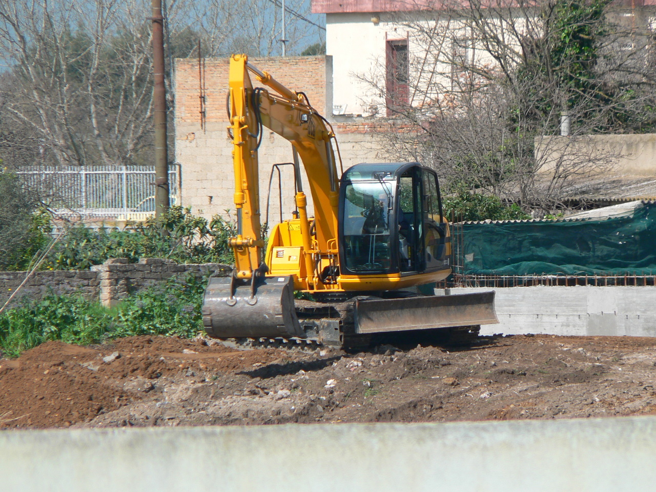 JCB JS130