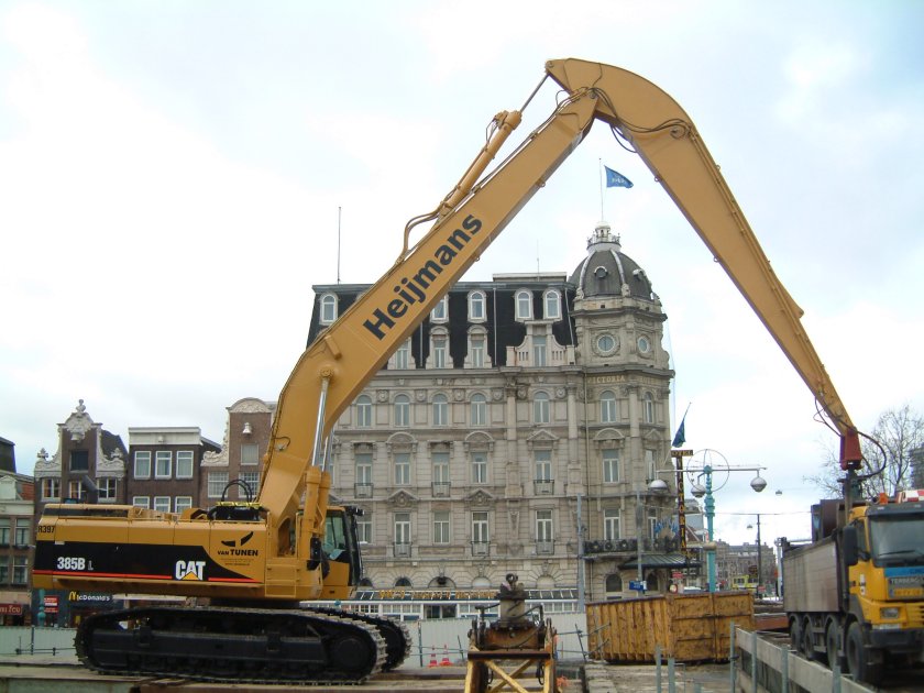 Cat 385 modificato Van Tunen