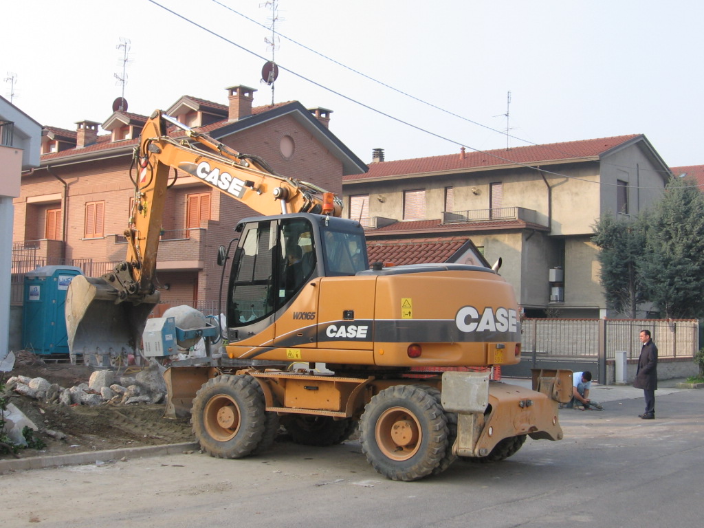 Case WX 165