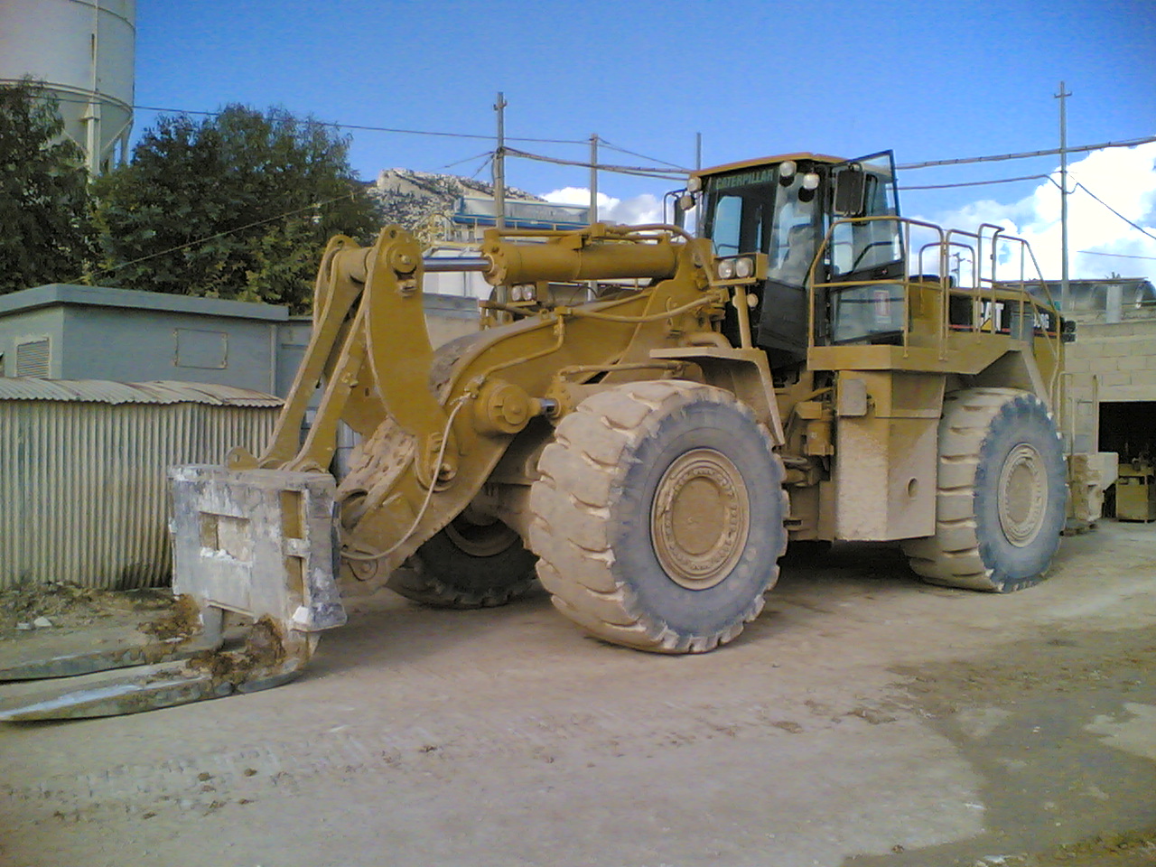 CAT 988G