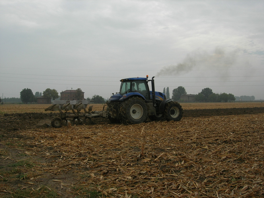 new holland T8040