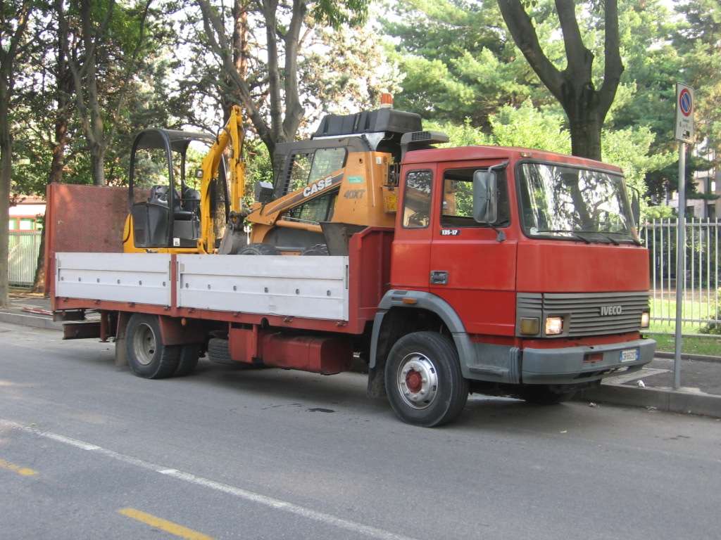 Iveco 135-17 \ CASE 40 XT \ JCB 8016