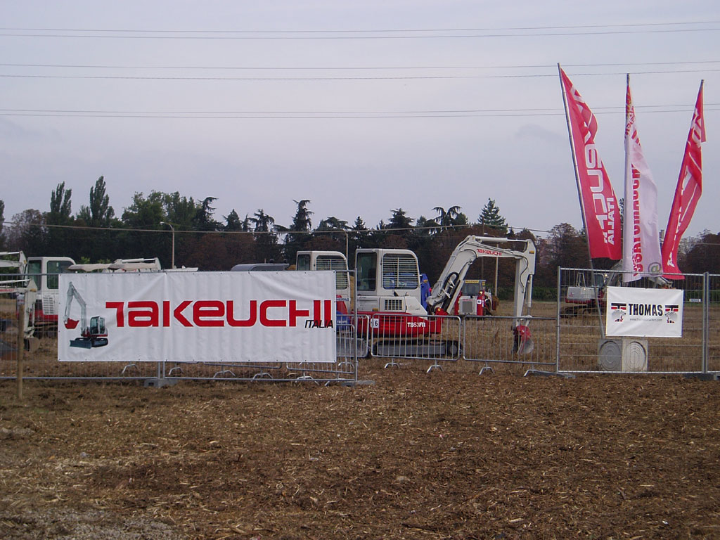 Stand Takeuchi al campo prove