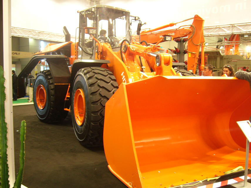 Hitachi Lx 210 E