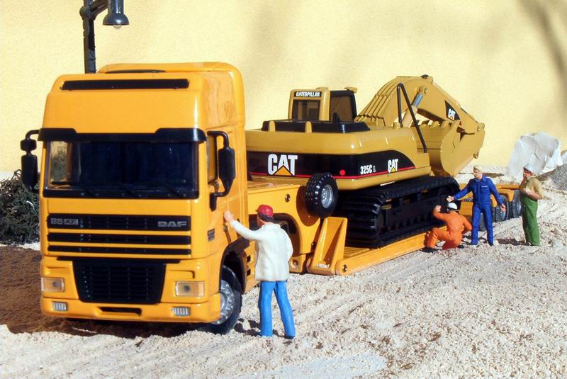 CAT 325CL DAF95XF