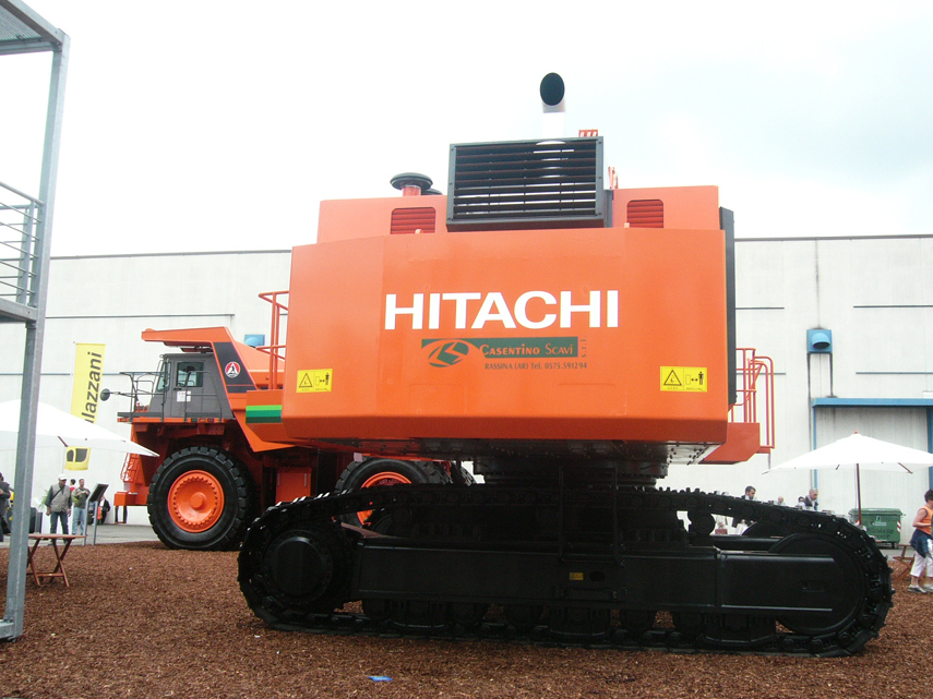 Hitachi EX1200