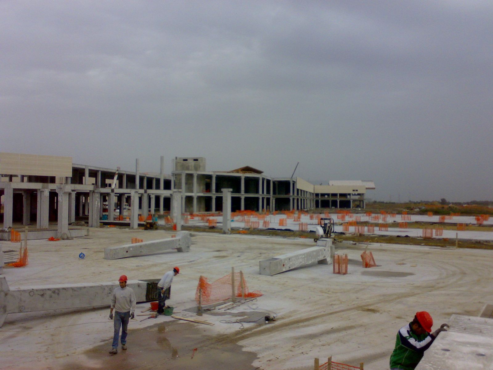 nino pelaco ...nuovo Auchan zia lisa <catania