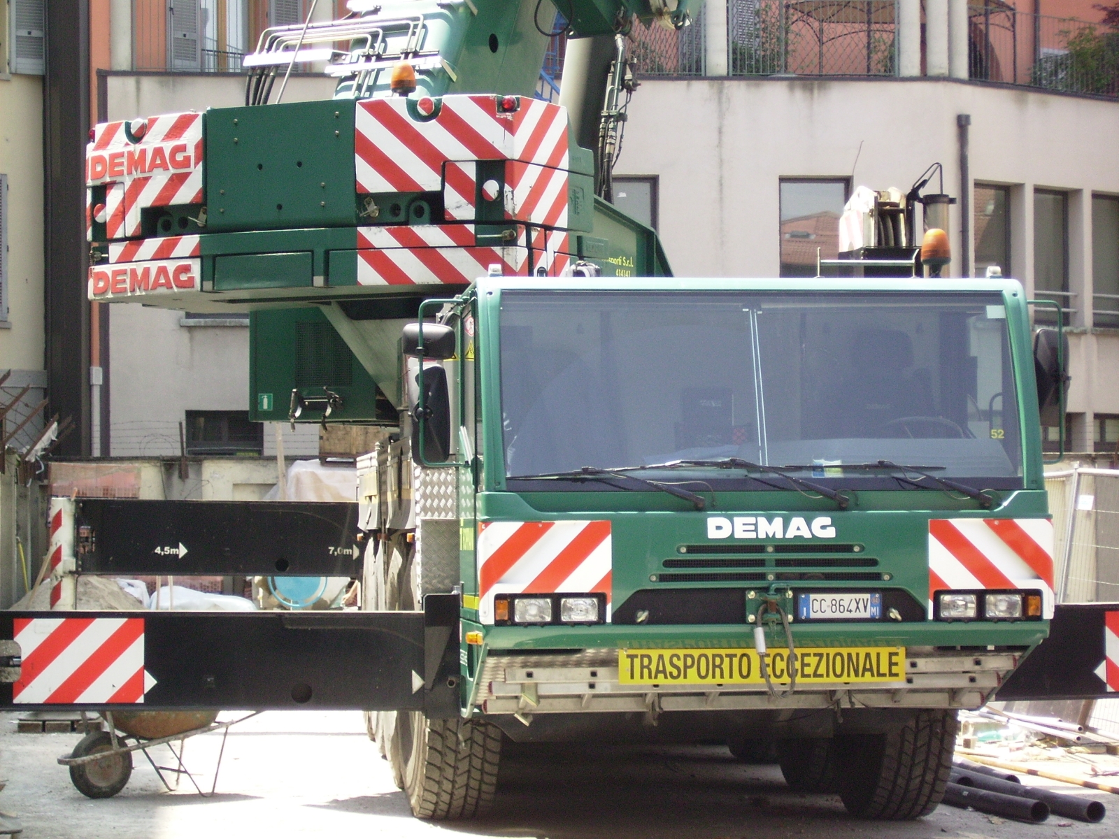 demag