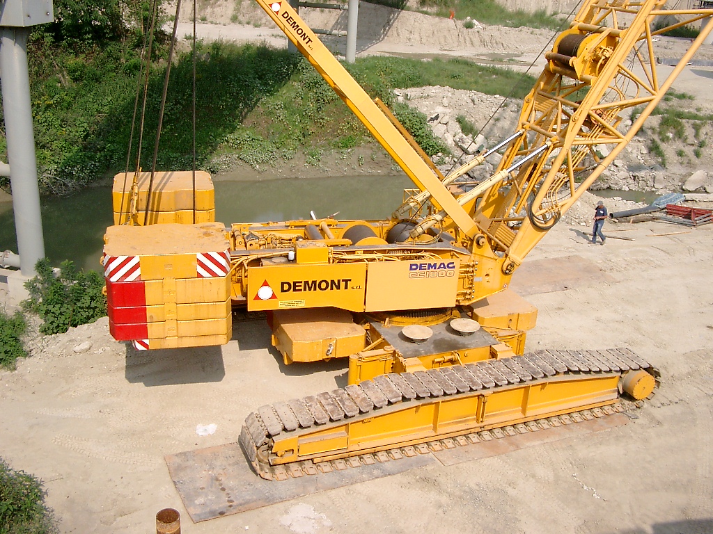 demag cc 1800  tav modena