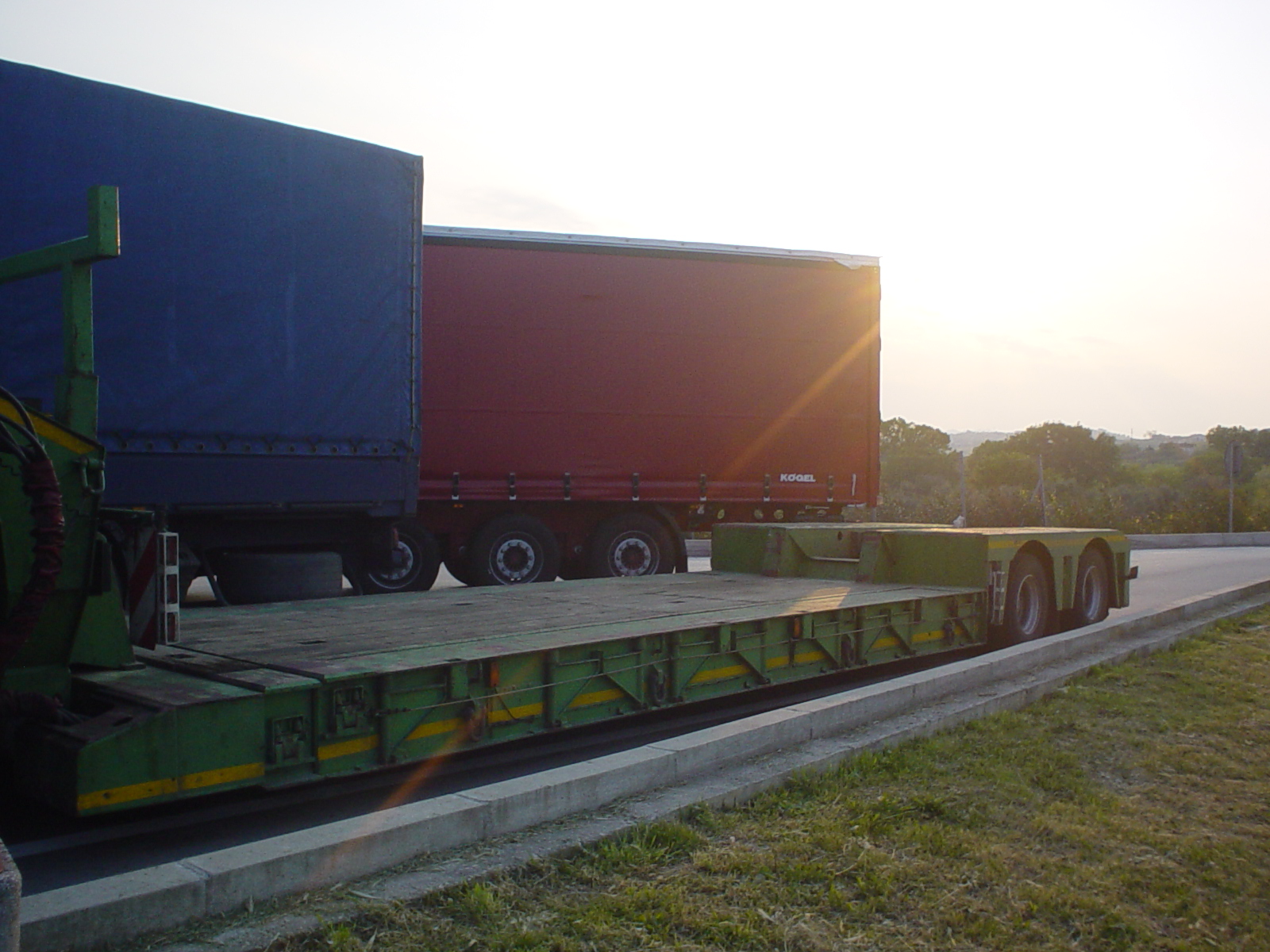 Scania 124 G 420 con Semirimorchio per trasporto eccezionale