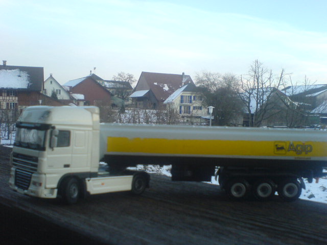 Con tutti sto mezzi.. speriamo basti sto carico....