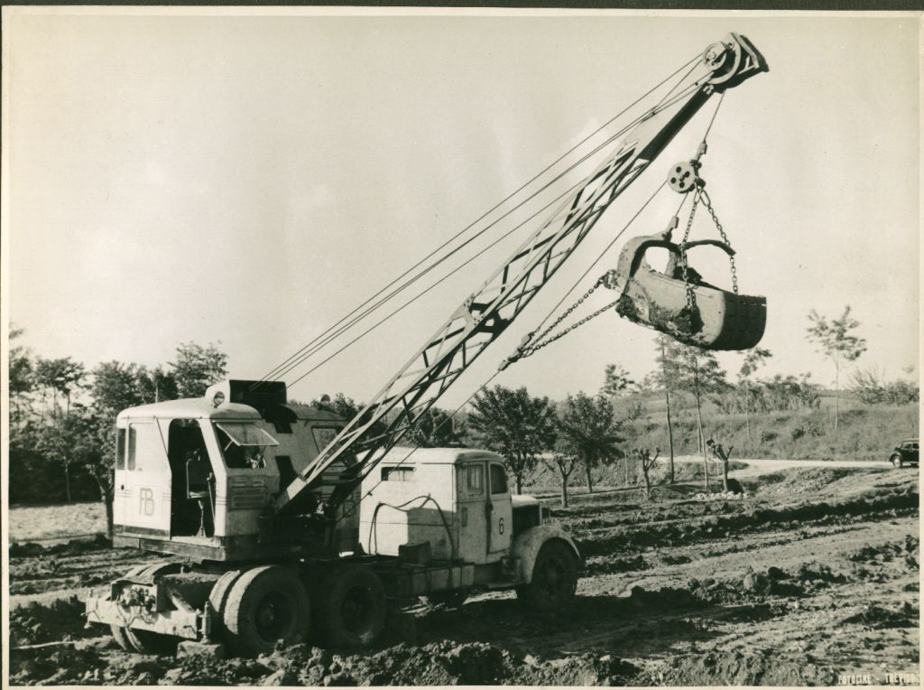 Fiorentini FB 30 Su autocarro (dragline)