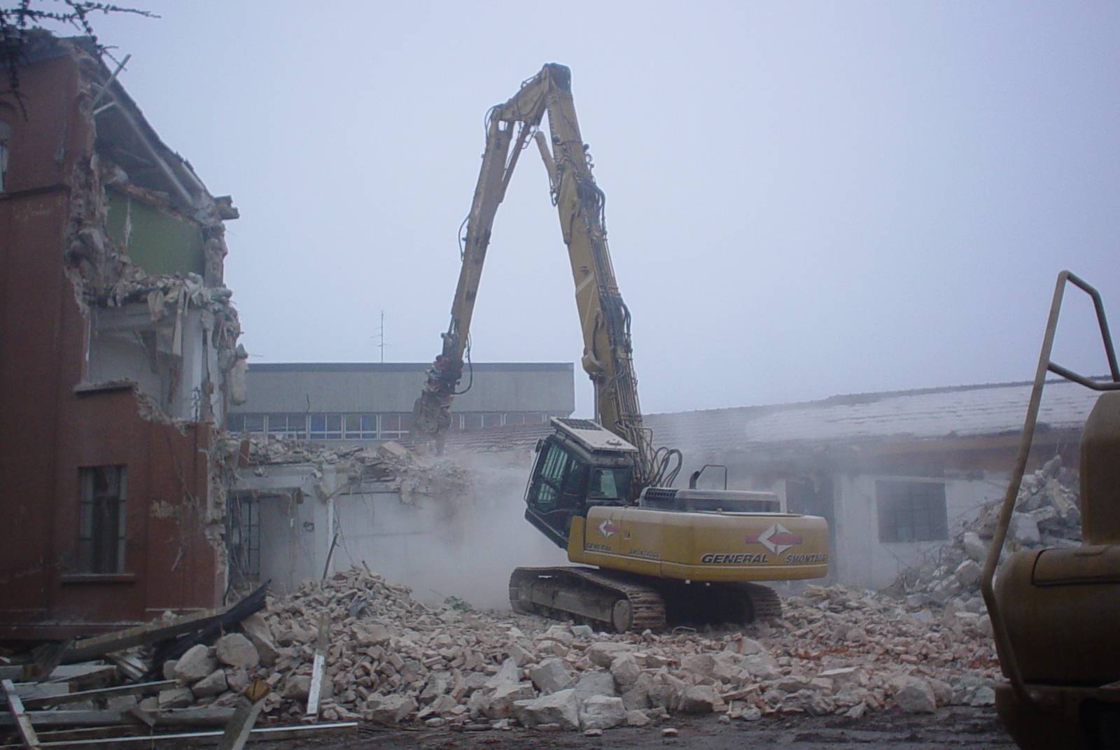 demolizione tipografia(GENERAL SMONTAGGI