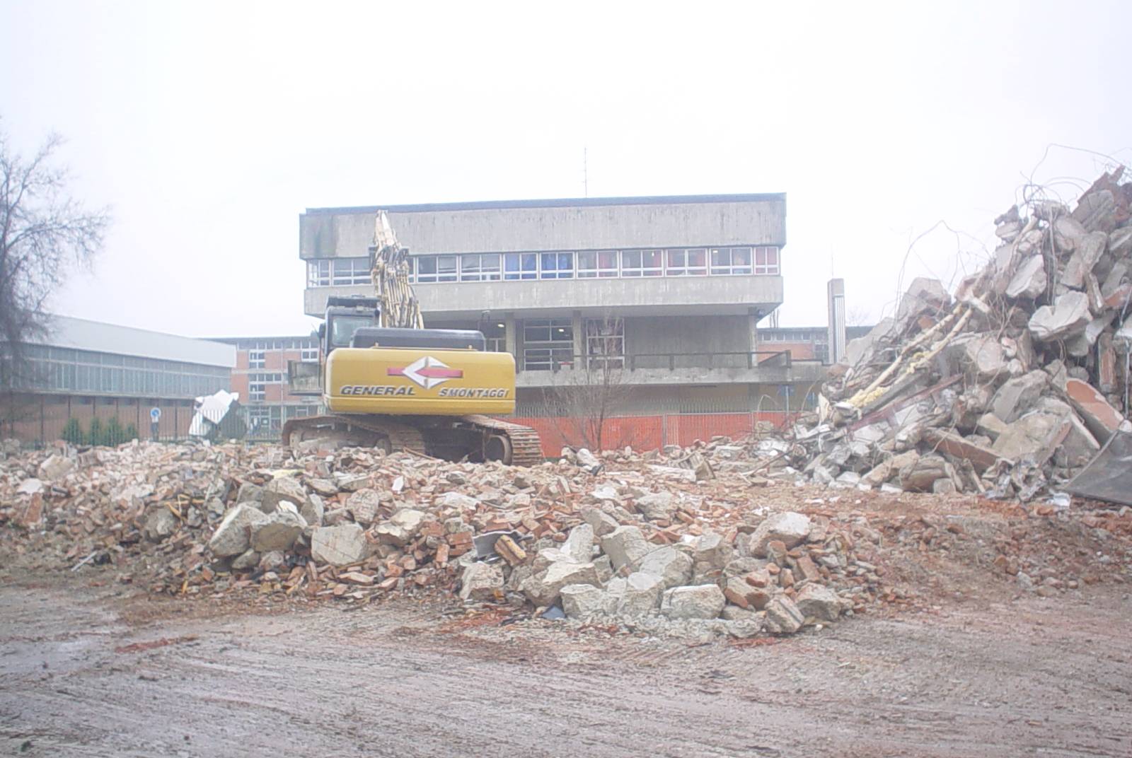 demolizione tipografia(GENERAL SMONTAGGI