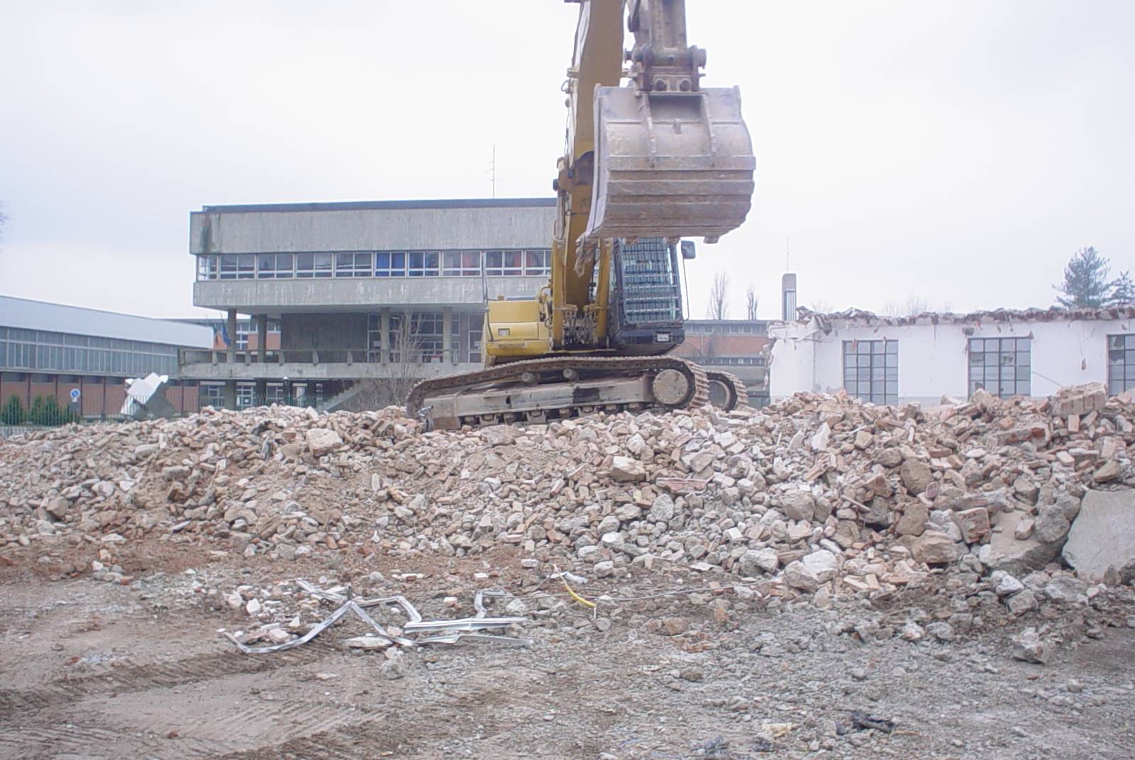 demolizione tipografia(GENERAL SMONTAGGI