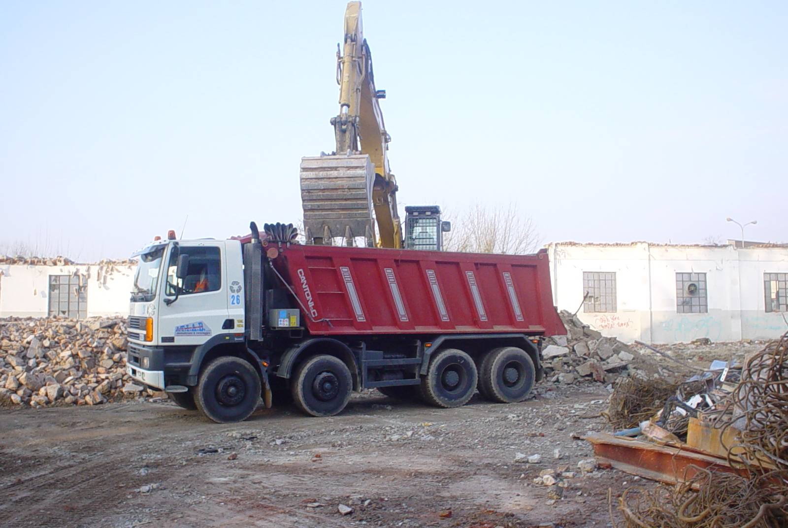 Demoli9zione Tipografia(General Smontaggi)