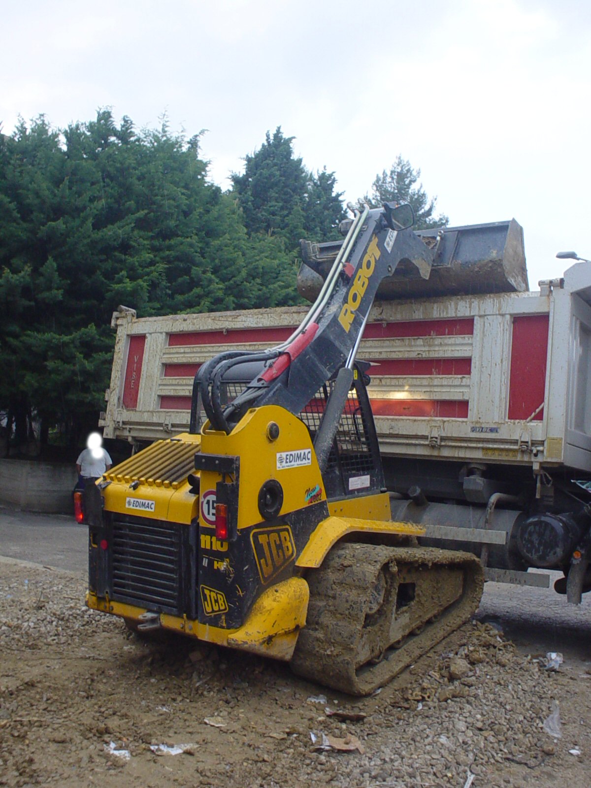 Lavori con Miniescavatore Jcb