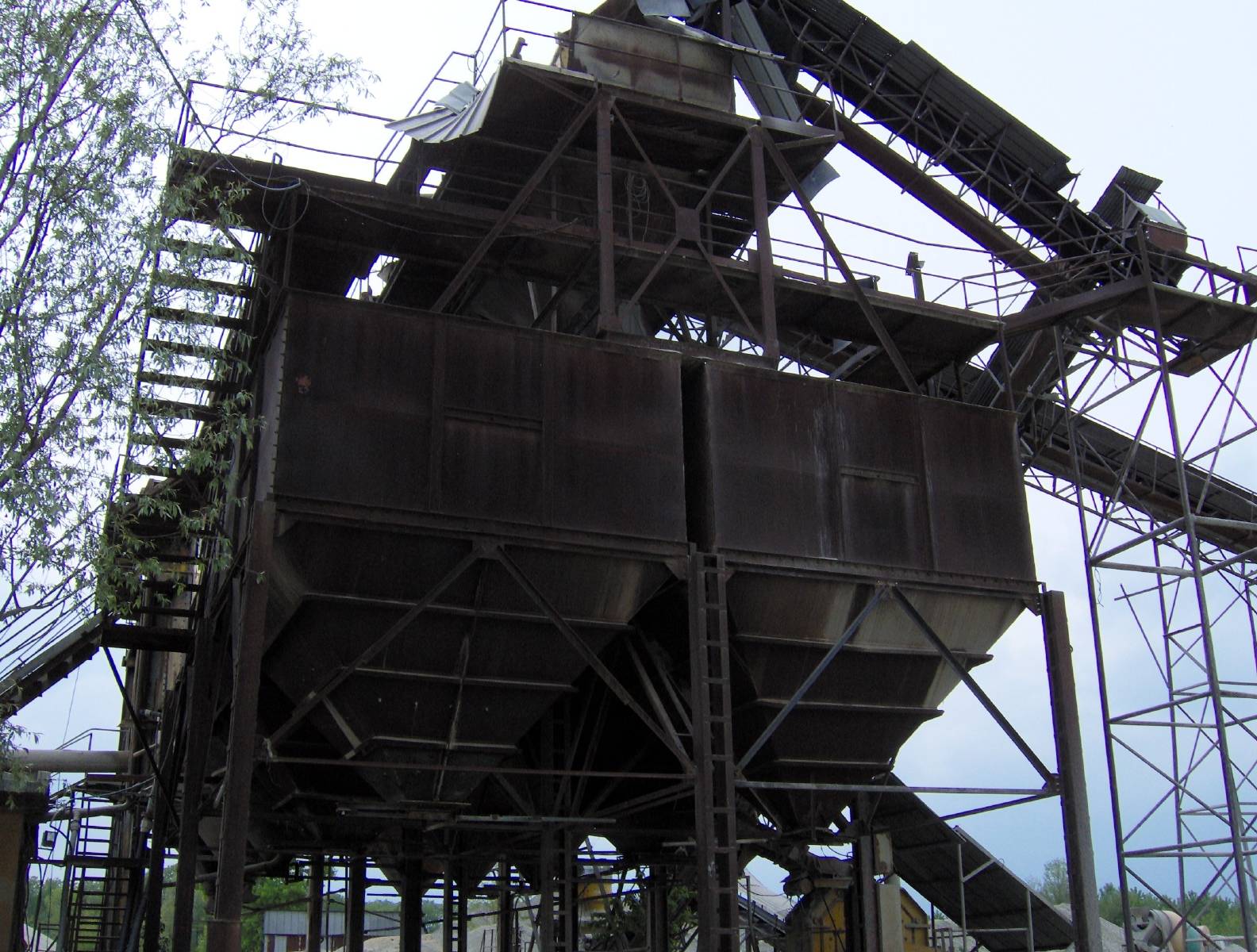 ai piedi dell'impianto