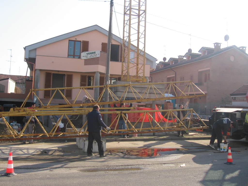 smontaggio Ferro:carico elementi freccia