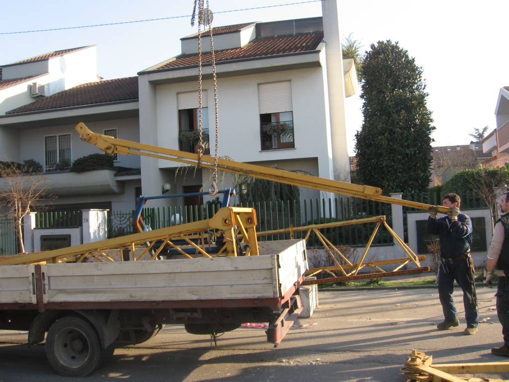 smontaggio Ferro:sollevamento tiranti