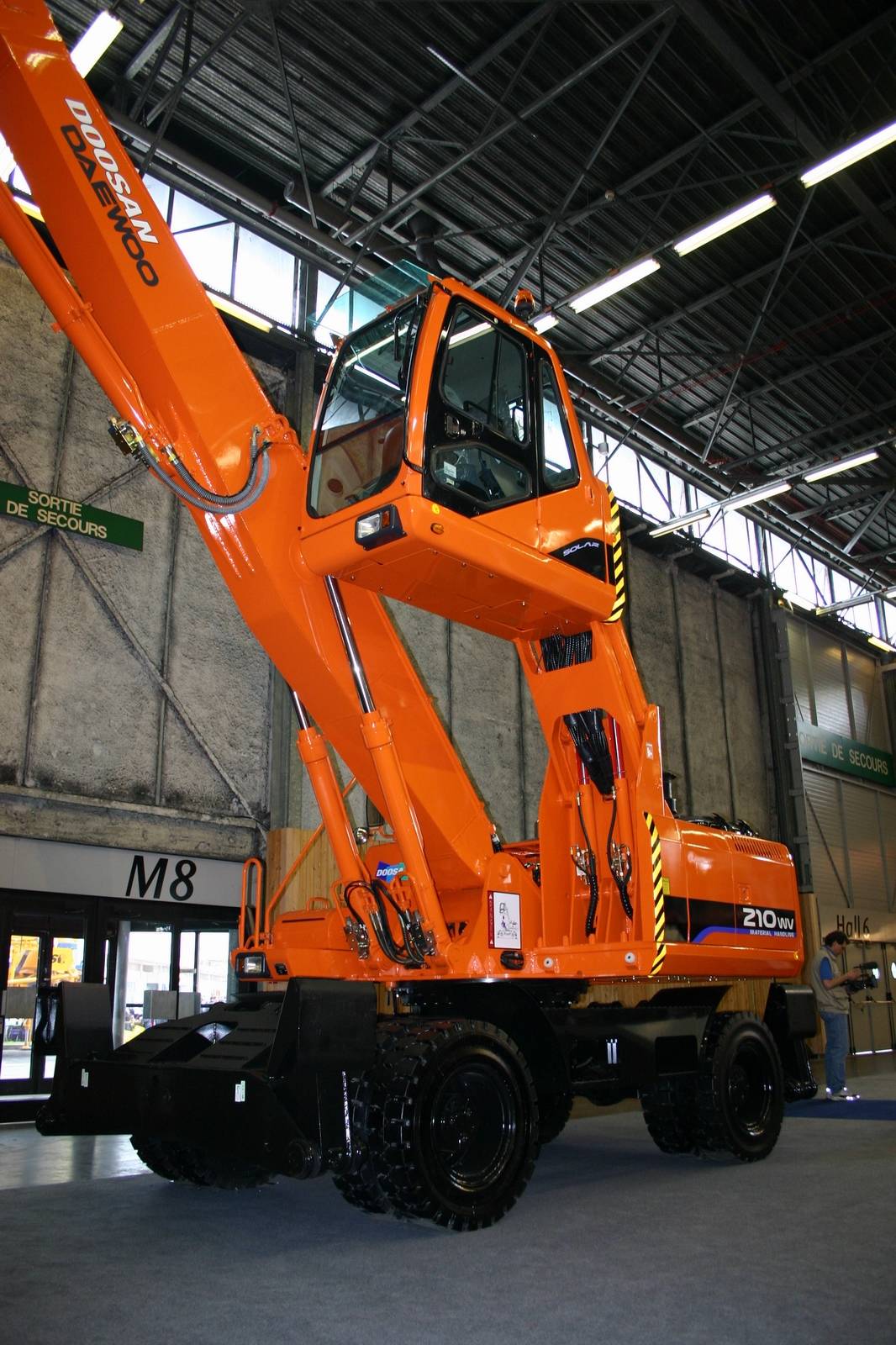 DOOSAN-DAEWOO