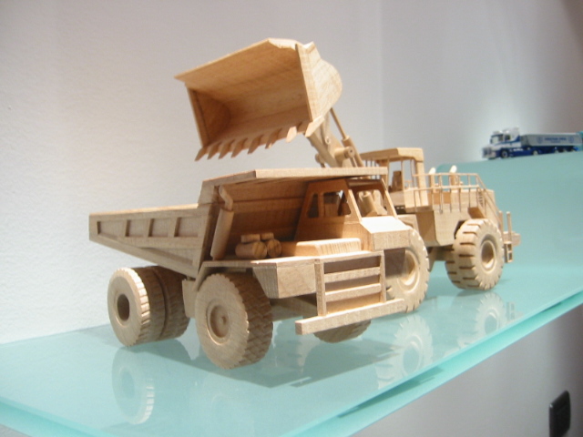 cat 992G e 773 in legno !!