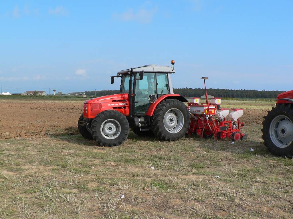 Same Silver 110 con seminatrice Gaspardo per mais