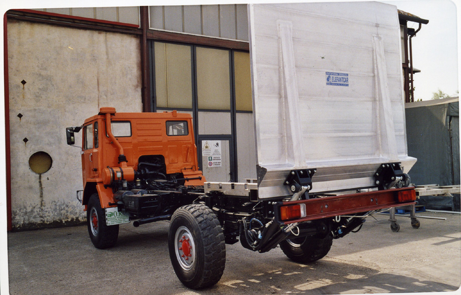 ACM evoluzione con sponda elefantcar da 3000kg