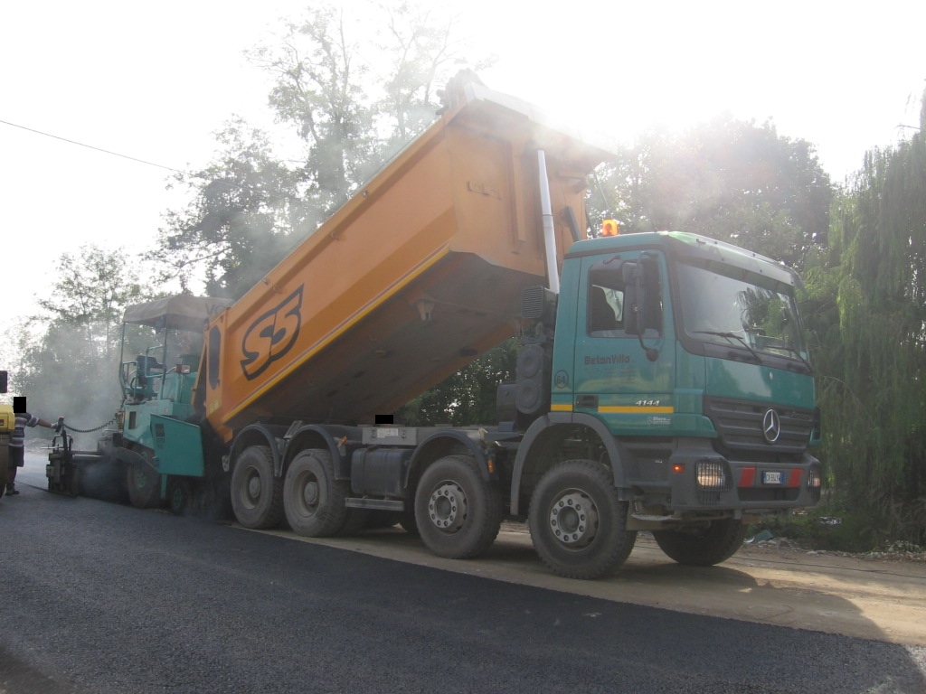 asfaltatura rampa ponte sul Villoresi