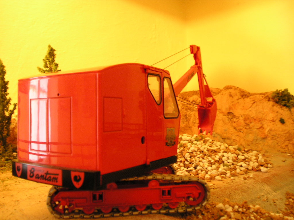 BANTAM EXCAVATOR 3
