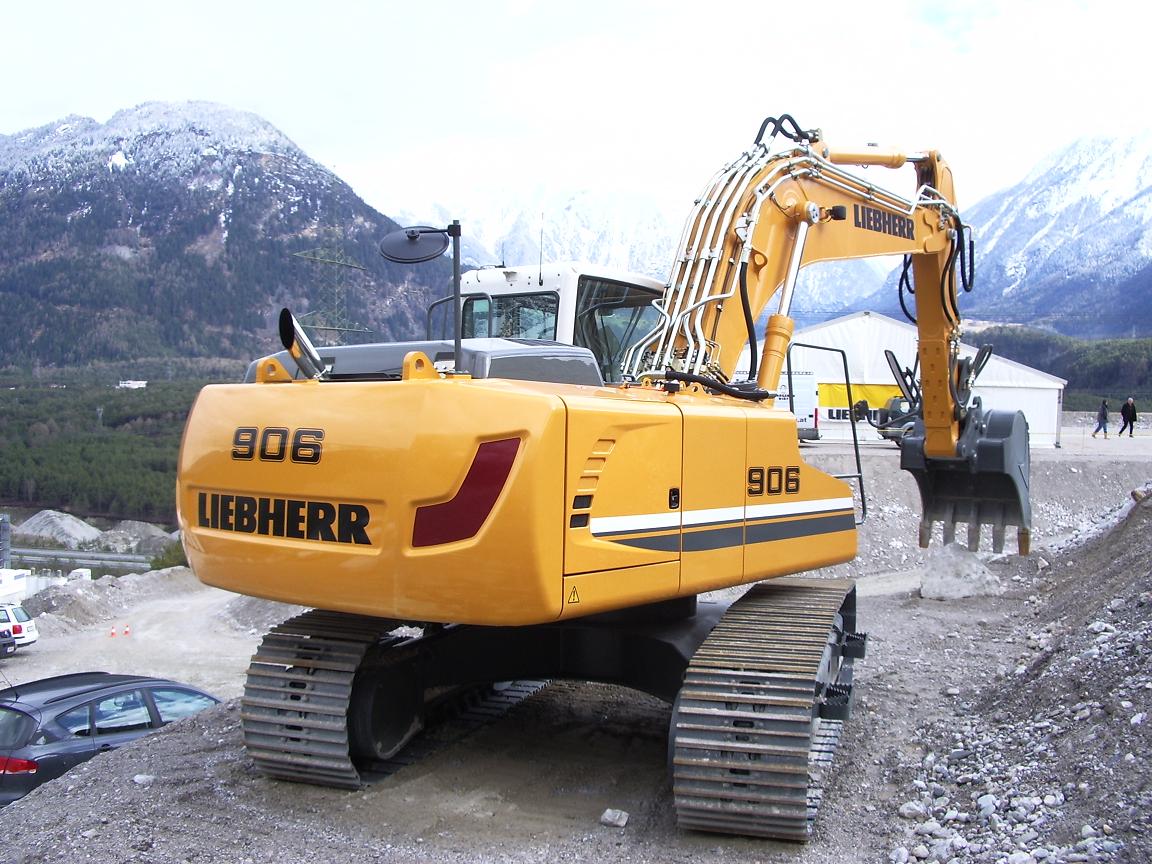 Liebherr R906C classic