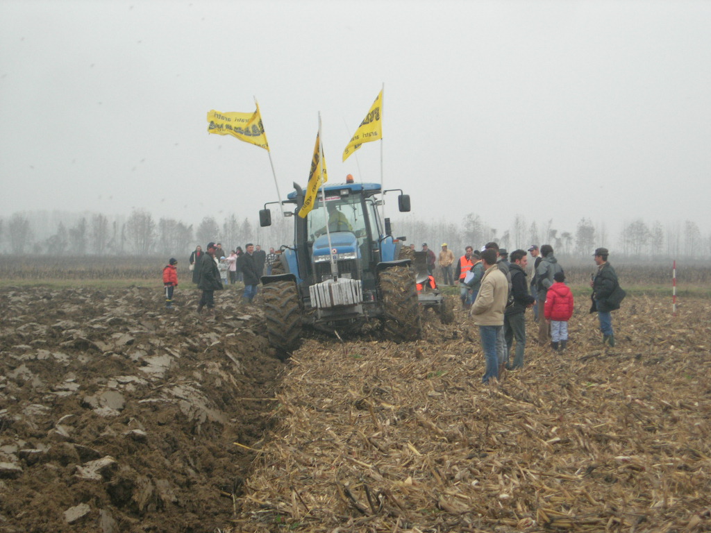 new holland 8970