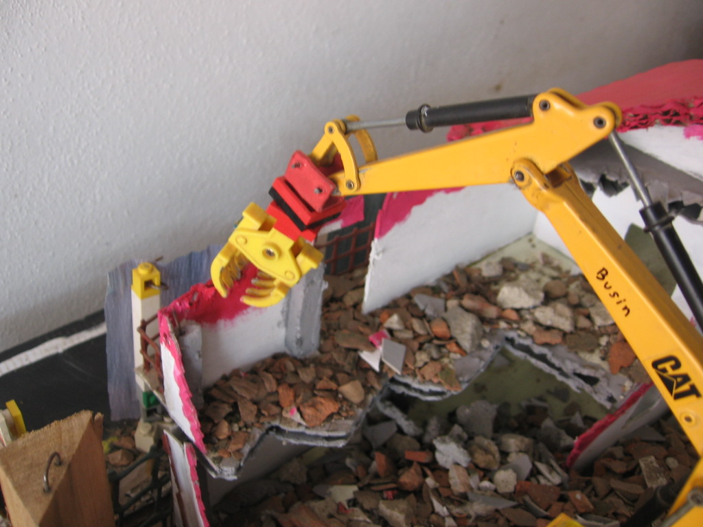 18\12\2006-demolizione edificio